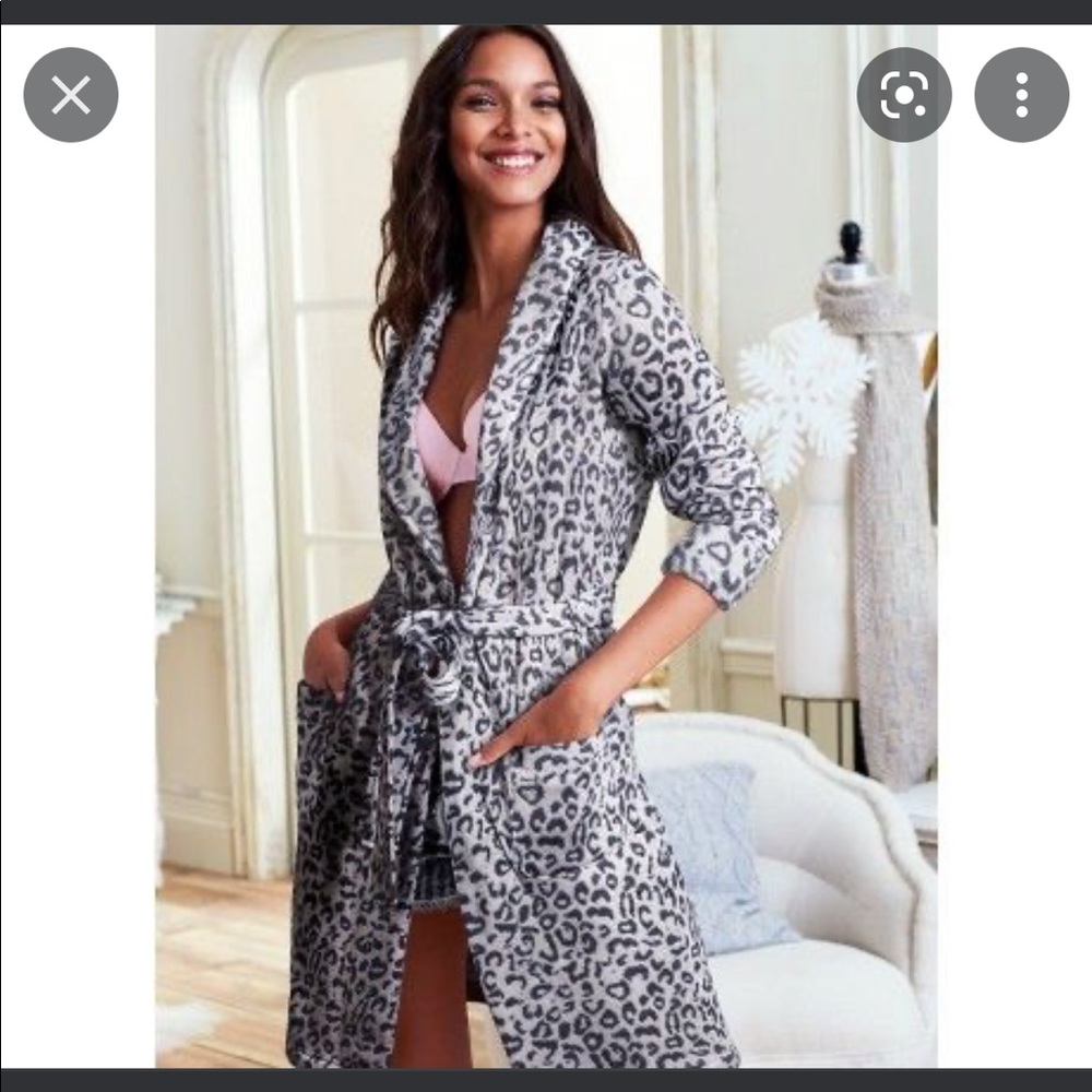 NWT Victorias Secret Grey Leopard Robe - Picture 2 of 9